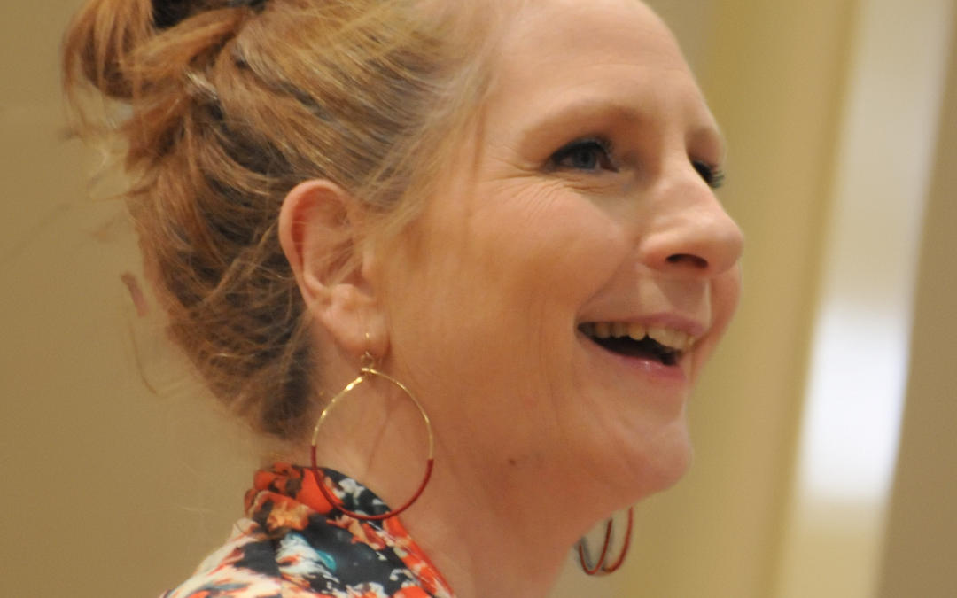Koor La Jeunesse zwaait dirigent Maaike Hermans uit.